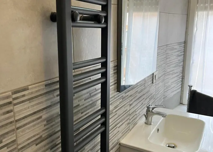 Framiry - Con Bagno Esclusivo Vicino Metro B1